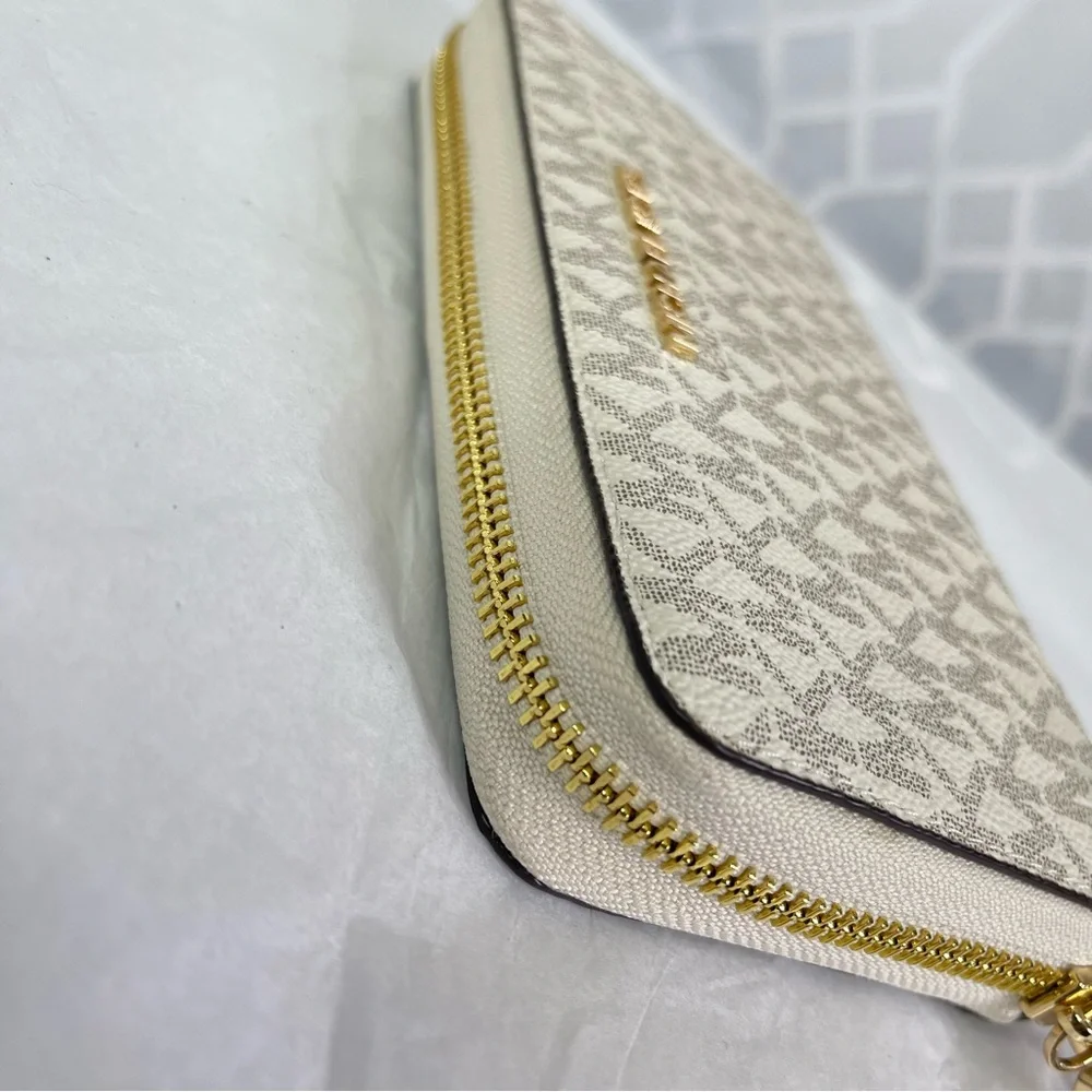 Michael Kors Jet Set Travel Vanilla MK Signature Large Flat MF Phone Case Wallet